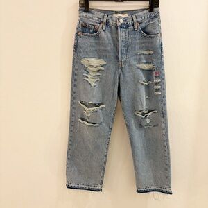 NWOT Levi’s Ribcage Straight Ankle Distressed Released Hem Button Fly Jeans 29